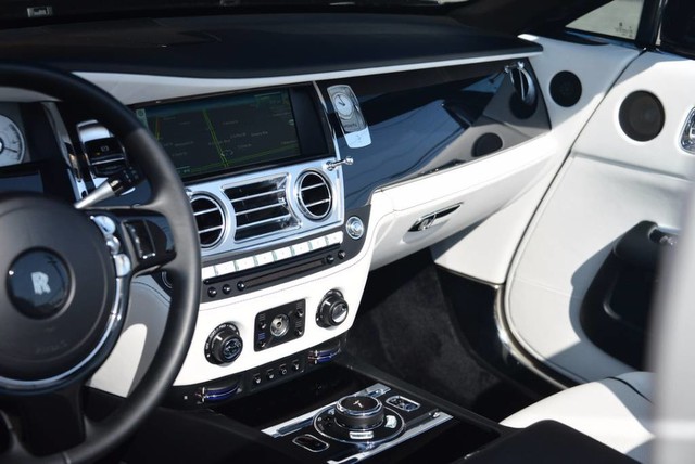 2016 Rolls-Royce Dawn 2dr Convertible