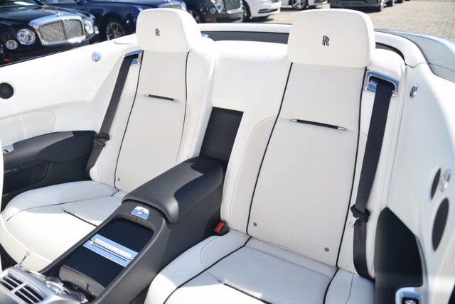 2016 Rolls-Royce Dawn 2dr Convertible