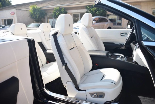 2016 Rolls-Royce Dawn 2dr Convertible