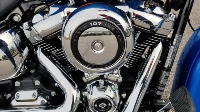 2018 Hd Deluxe [1]