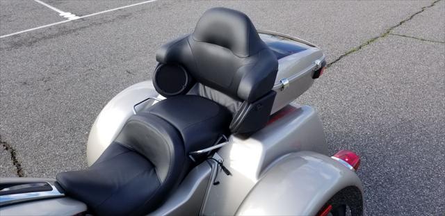 2018 Hd Tri Glide Ultra [10]