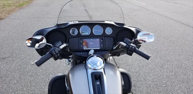 2018 Hd Tri Glide Ultra [11]