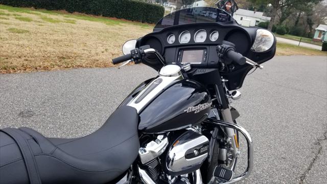 2018 Hd Street Glide [3]