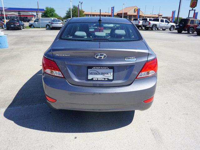 2017 Hyundai Accent SE