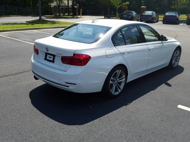 2017 BMW 3 Series 330i