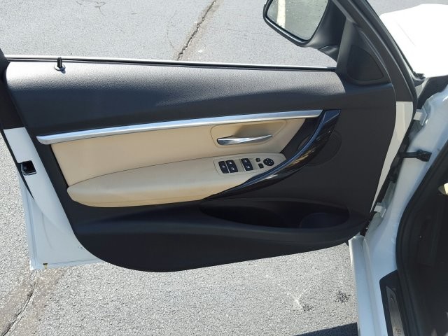 2017 BMW 3 Series 330i