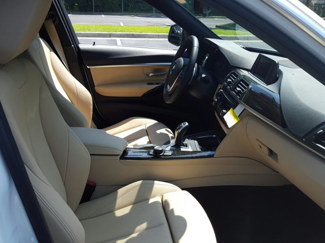 2017 BMW 3 Series 330i
