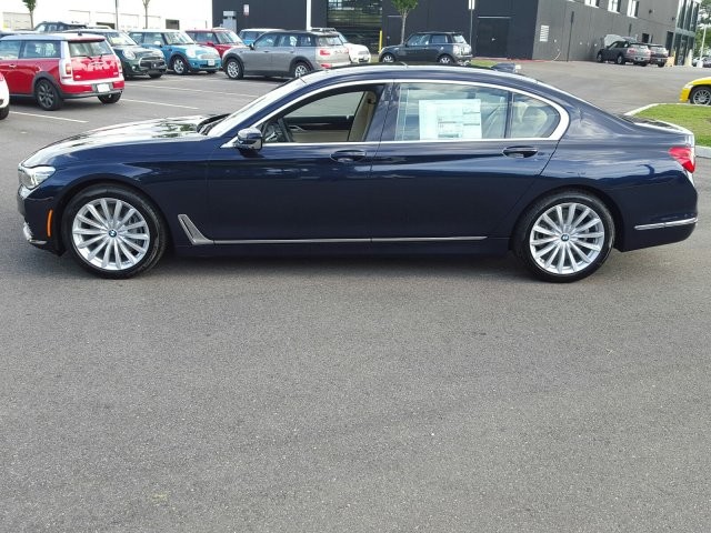 2018 BMW 7 Series 740i