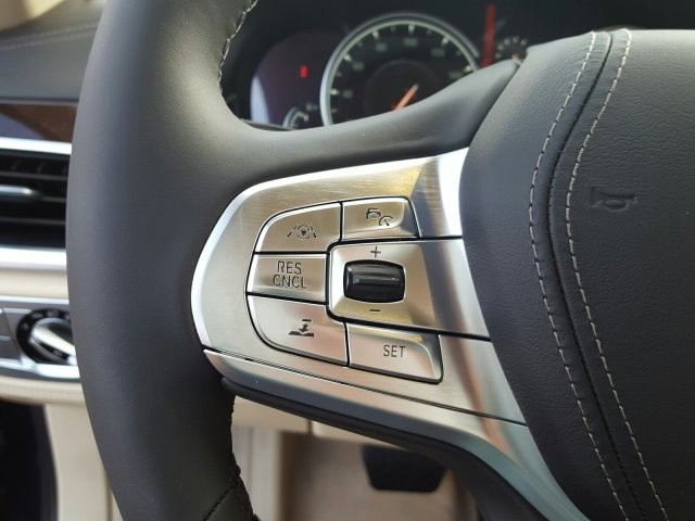 2018 BMW 7 Series 740i