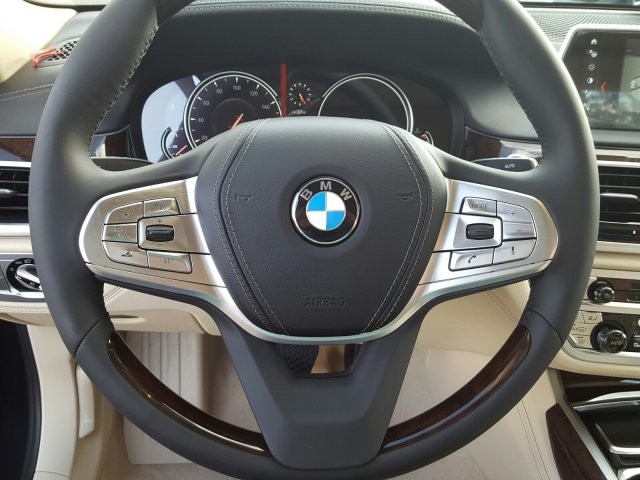 2018 BMW 7 Series 740i