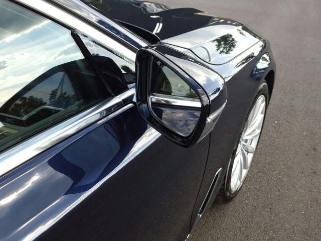 2018 BMW 7 Series 740i