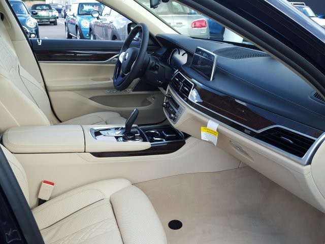 2018 BMW 7 Series 740i