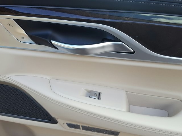 2018 BMW 7 Series 740i