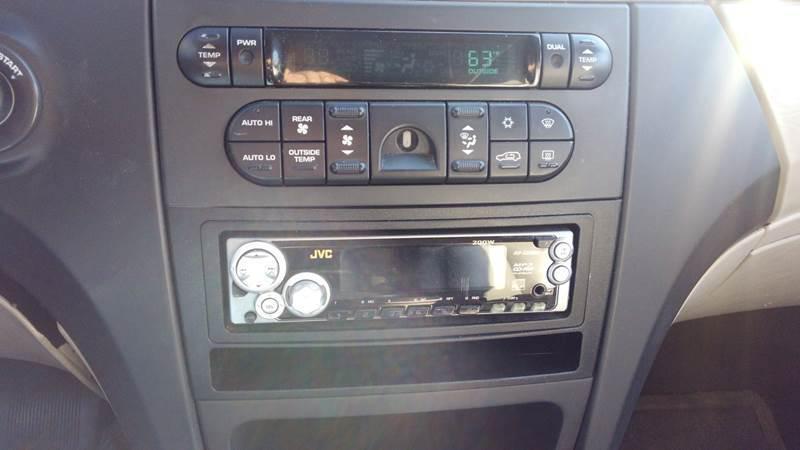 2004 Chrysler Pacifica 2004.5 4dr Wgn AWD
