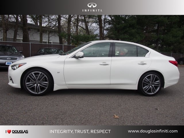 2015 Infiniti Q50