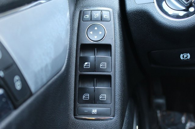 2008 Mercedes-Benz C-CLASS 4dr Sdn 3.0L 4MATIC