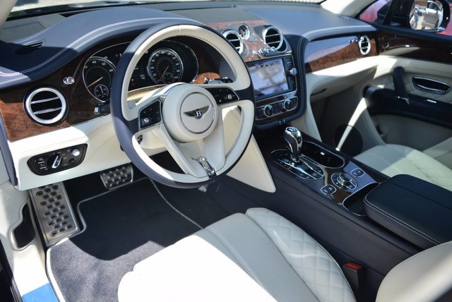 2018 Bentley Bentayga Onyx Edition