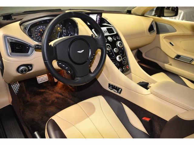 2014 Aston Martin Vanquish 2dr Cpe