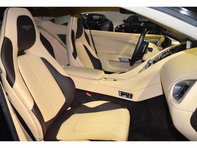 2014 Aston Martin Vanquish 2dr Cpe