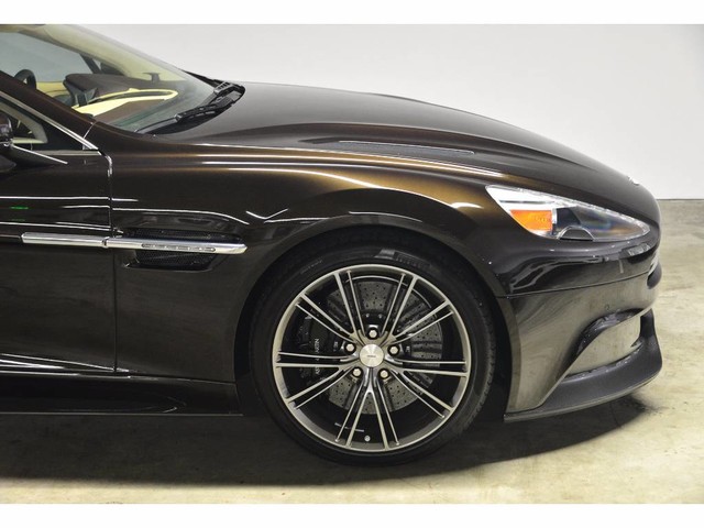 2014 Aston Martin Vanquish 2dr Cpe