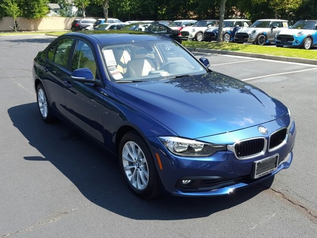 2017 BMW 3 Series 320i xDrive