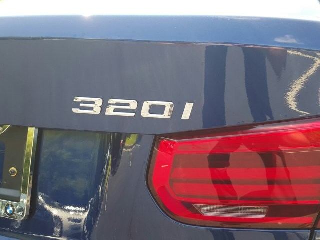 2017 BMW 3 Series 320i xDrive