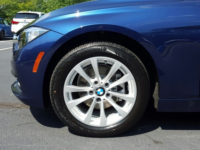 2017 BMW 3 Series 320i xDrive