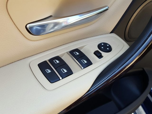2017 BMW 3 Series 320i xDrive