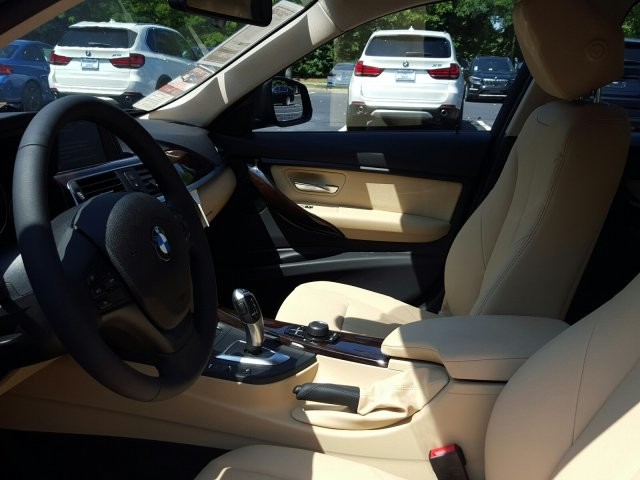 2017 BMW 3 Series 320i xDrive