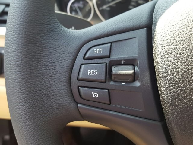 2017 BMW 3 Series 320i xDrive