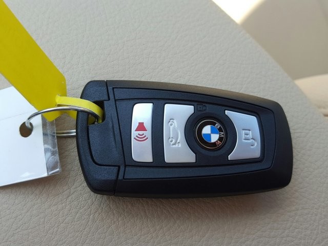 2017 BMW 3 Series 320i xDrive