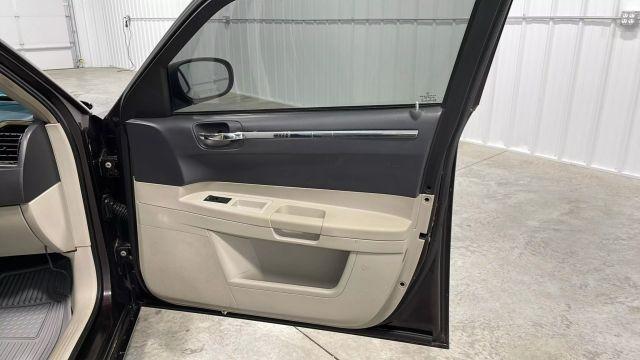 2005 Chrysler 300 Touring