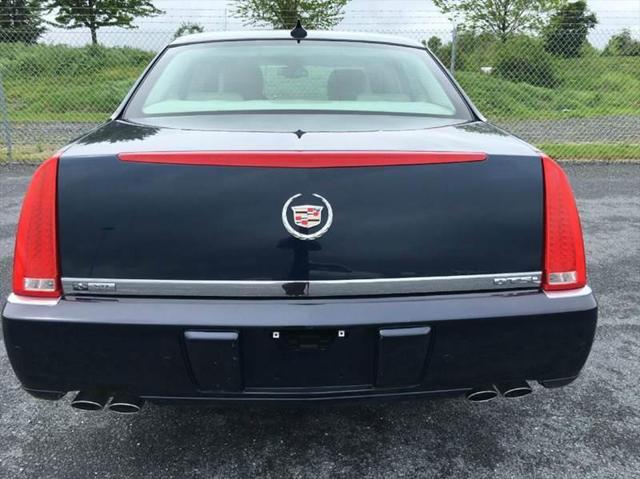 2009 Cadillac DTS Standard