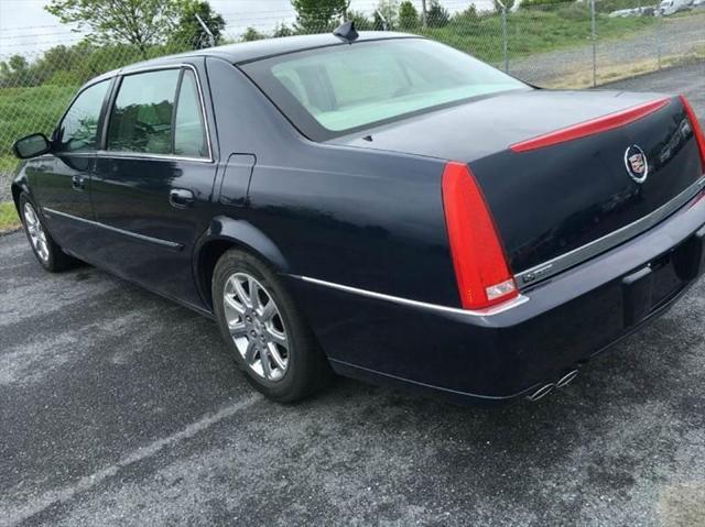 2009 Cadillac DTS Standard