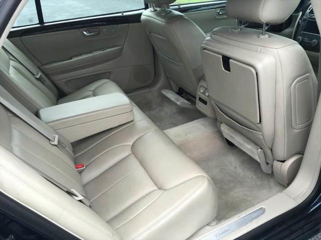 2009 Cadillac DTS Standard