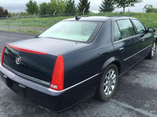 2009 Cadillac DTS Standard