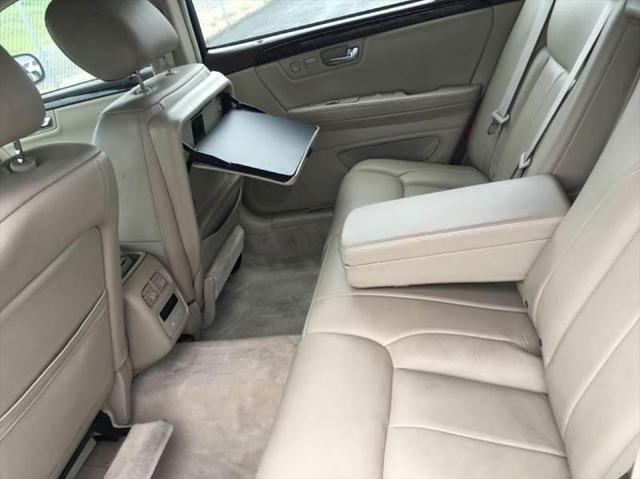 2009 Cadillac DTS Standard