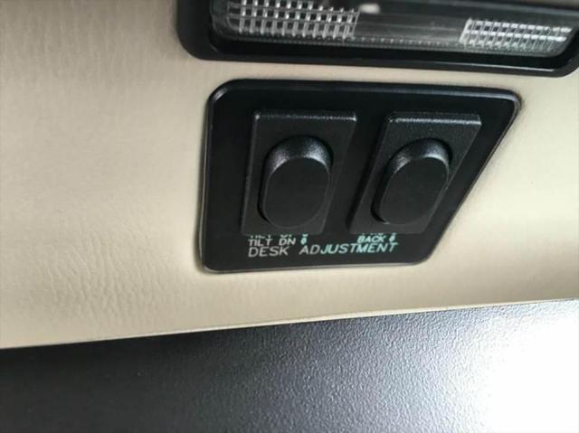 2009 Cadillac DTS Standard