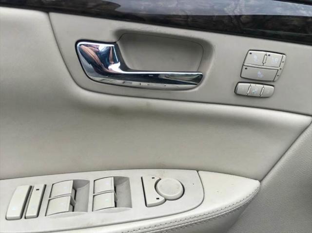 2009 Cadillac DTS Standard