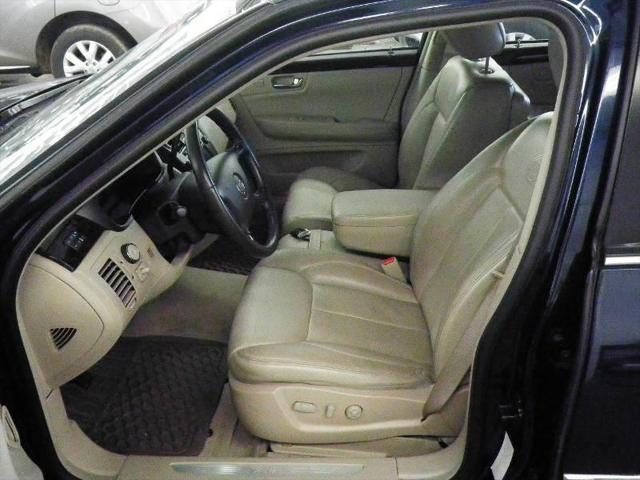2009 Cadillac DTS Standard