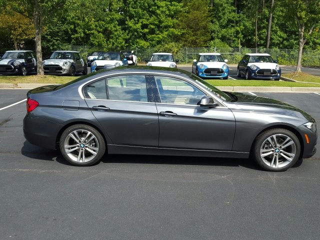 2017 BMW 3 Series 330i