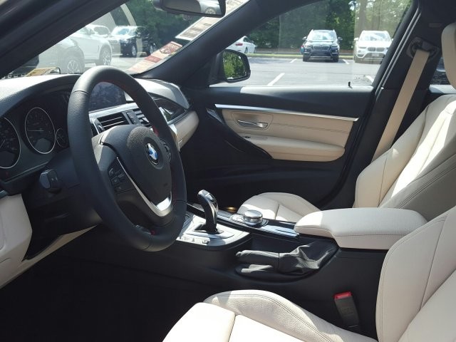 2017 BMW 3 Series 330i