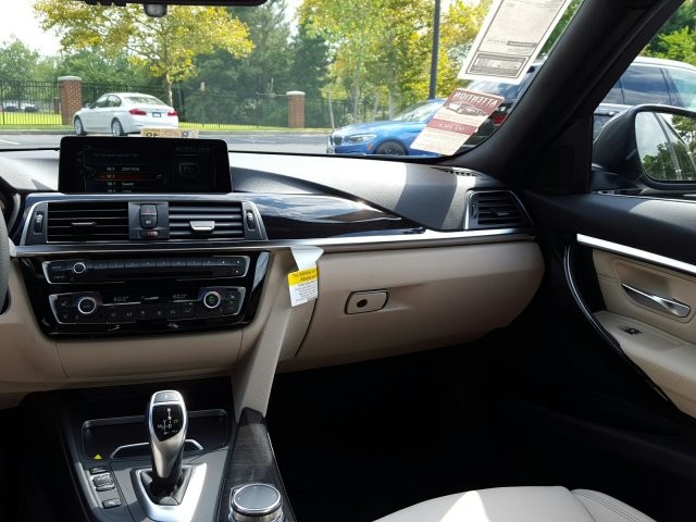 2017 BMW 3 Series 330i