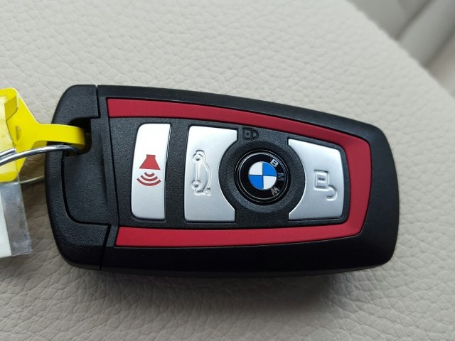 2017 BMW 3 Series 330i