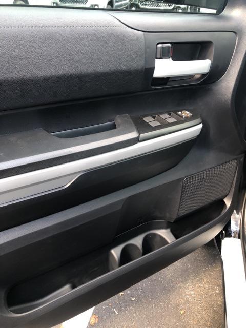 2019 Toyota Tundra SR5 5.7L V8