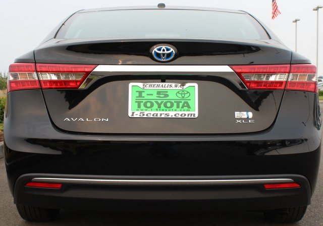 2018 Toyota Avalon Hybrid (Natl)
