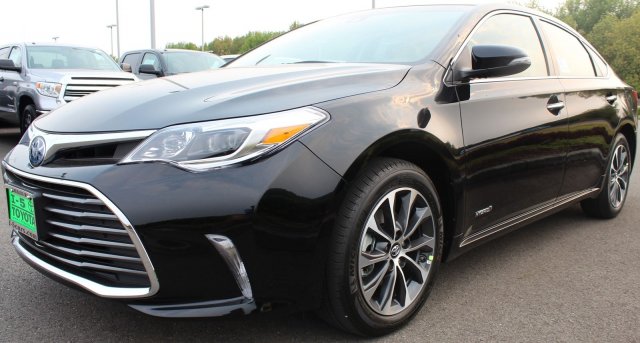 2018 Toyota Avalon Hybrid (Natl)