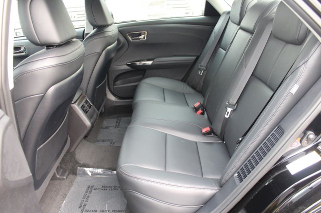 2018 Toyota Avalon Hybrid (Natl)