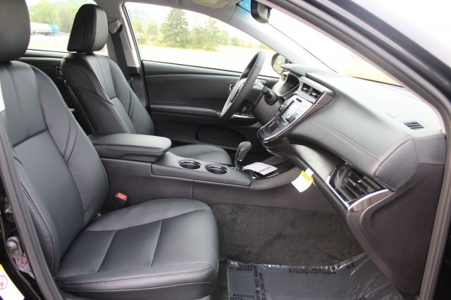 2018 Toyota Avalon Hybrid (Natl)