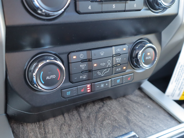 2019 Ford F-350 KING RANCH 4WD CREW CAB 8
